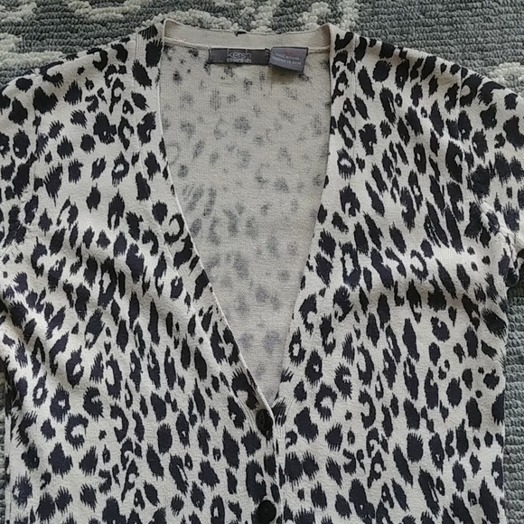 KERSH ESSENTIALS Sweaters - FREE W PURCHASE/JUST ADD TO BUNDLE KERSH ESSENTIALS ¾ sleave,leopard print v-nec